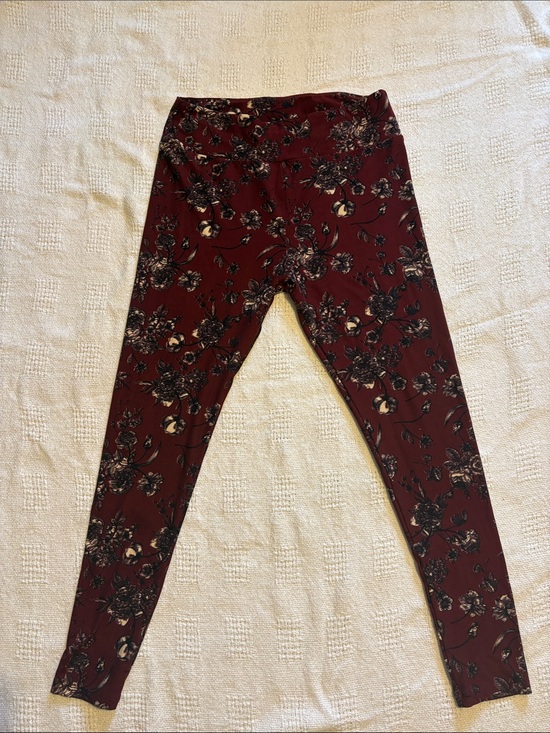 LuLaRoe Pants - LuLaRoe TC Leggings Burgundy Wine Floral Roses Tall & Curvy